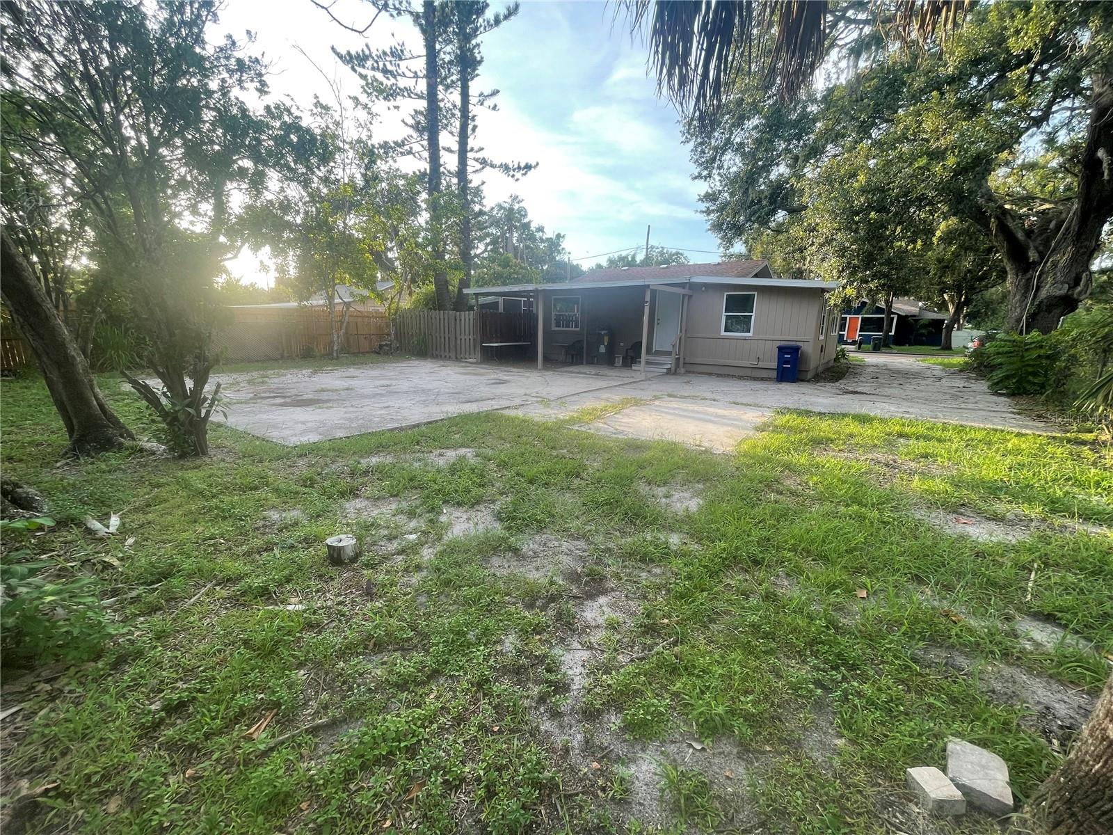 Image 10 of 40 For 1824 7th Avenue E