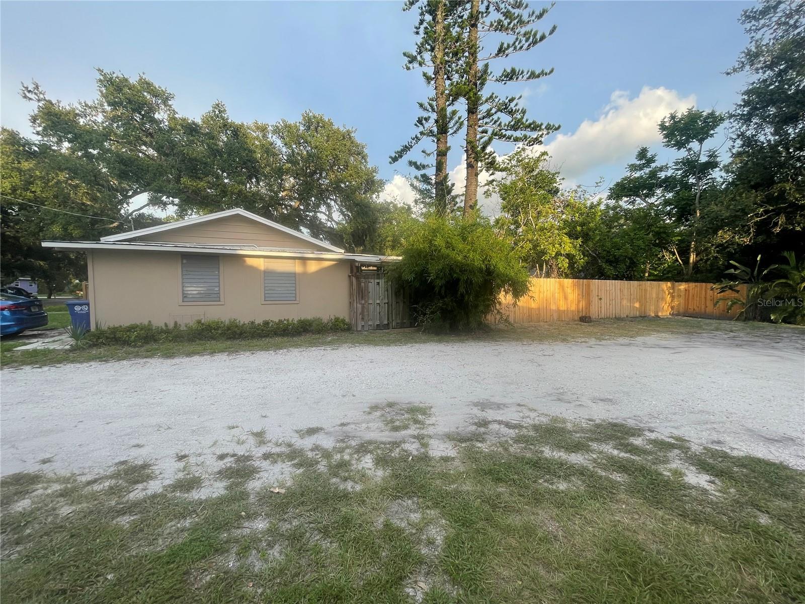 Image 7 of 40 For 1824 7th Avenue E