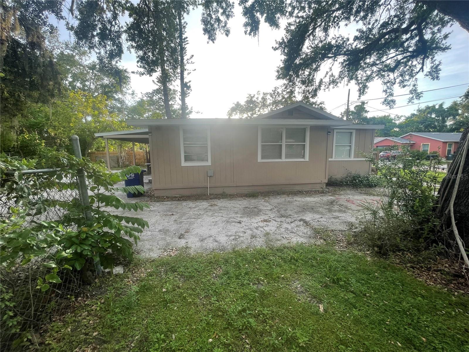 Image 9 of 40 For 1824 7th Avenue E