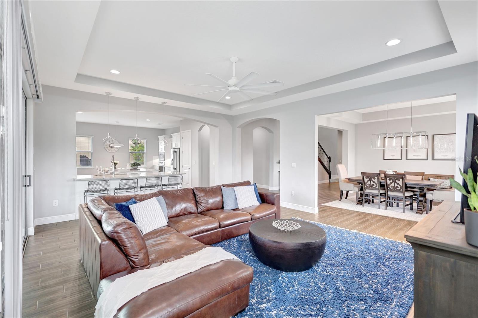 Image 11 of 94 For 16615 7th Avenue E