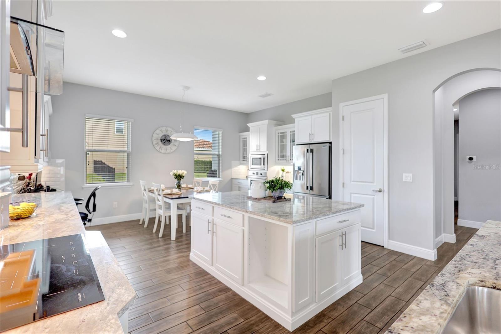 Image 22 of 94 For 16615 7th Avenue E
