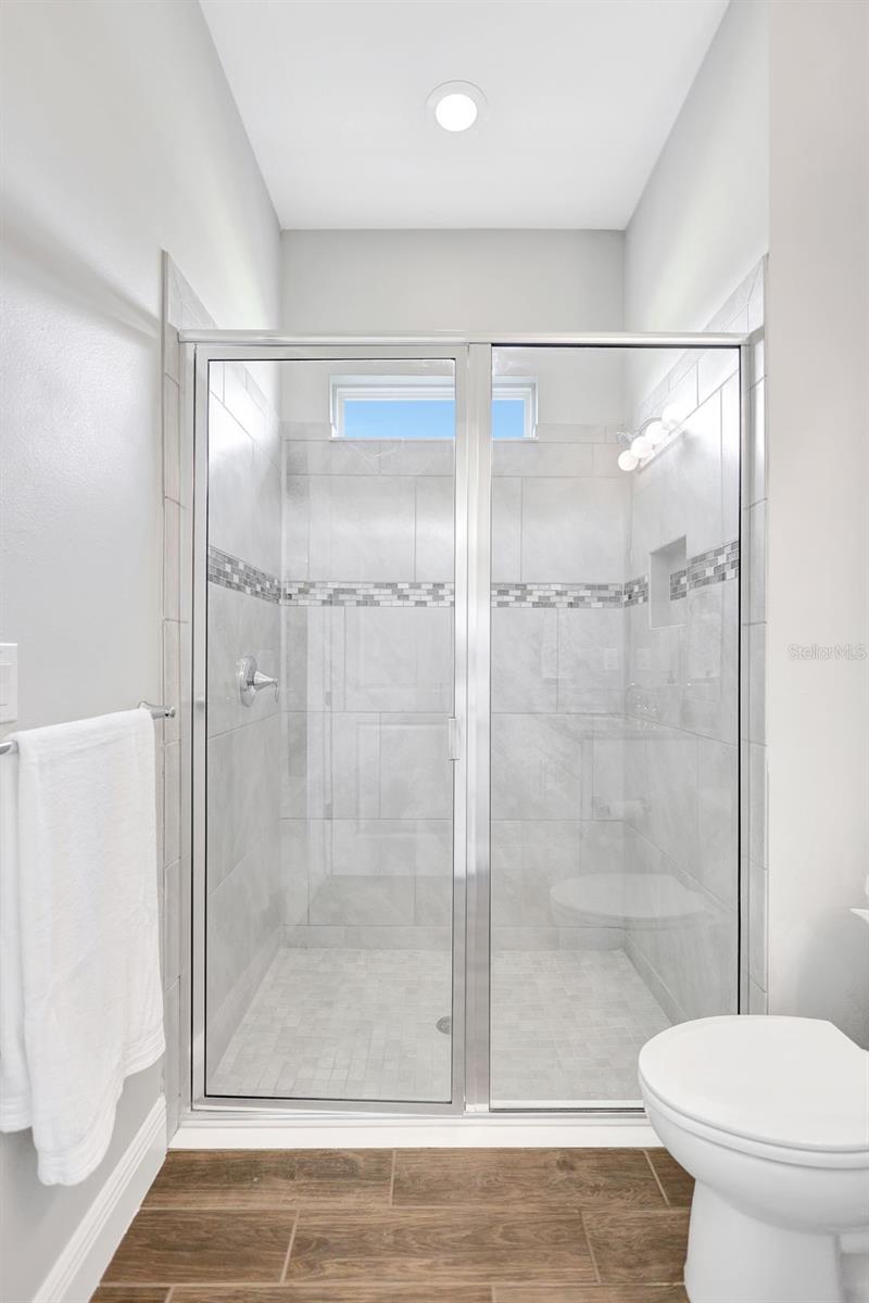 Image 36 of 94 For 16615 7th Avenue E