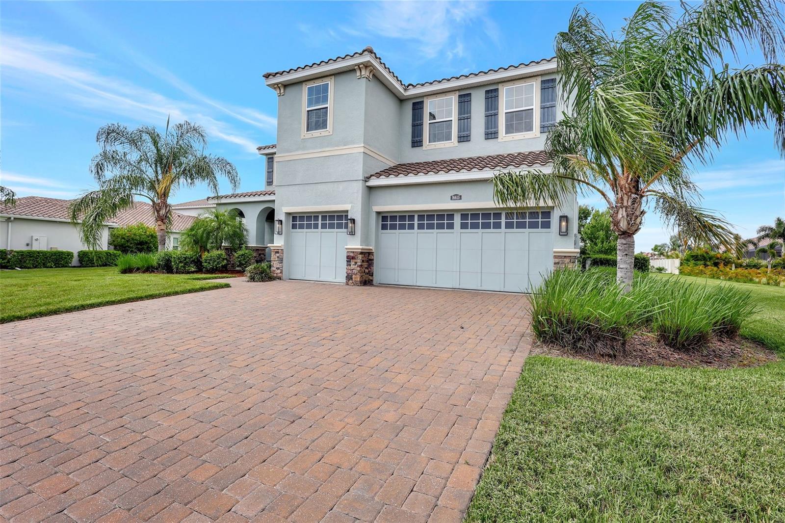 Image 4 of 94 For 16615 7th Avenue E