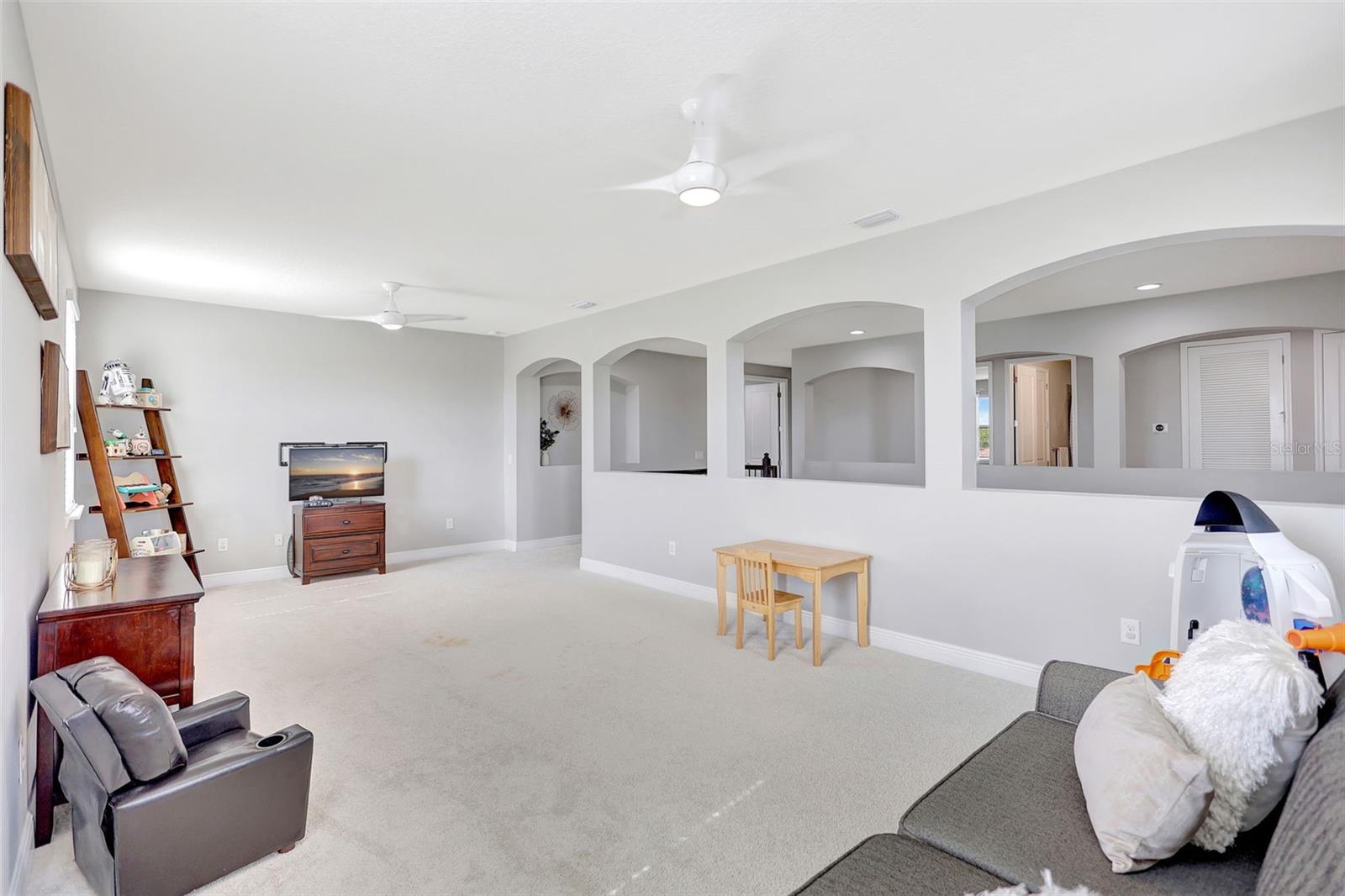 Image 40 of 94 For 16615 7th Avenue E