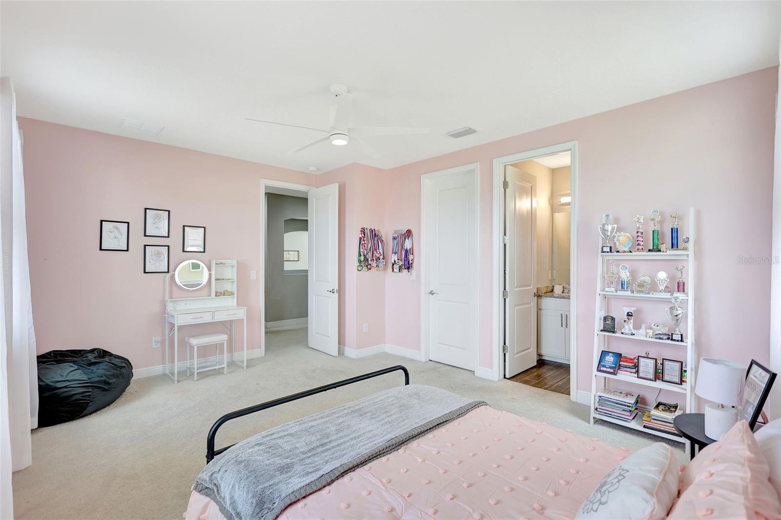 Image 47 of 94 For 16615 7th Avenue E