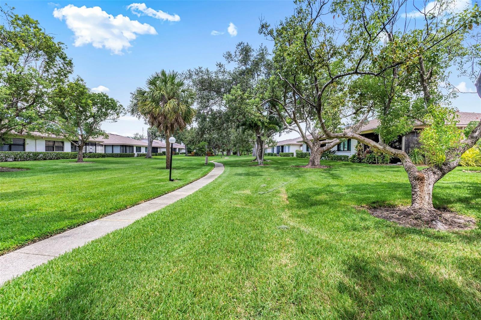 Image 28 of 39 For 4430 Atwood Cay Circle 24