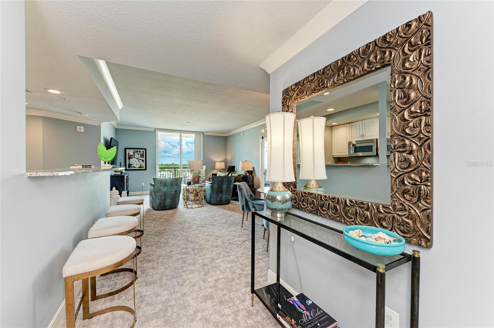 Image 14 of 61 For 800 N Tamiami Trl  1010