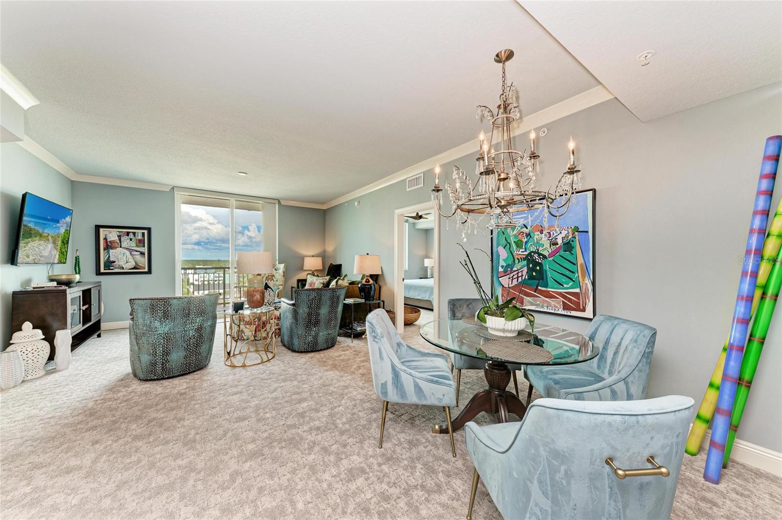 Image 15 of 61 For 800 N Tamiami Trl  1010