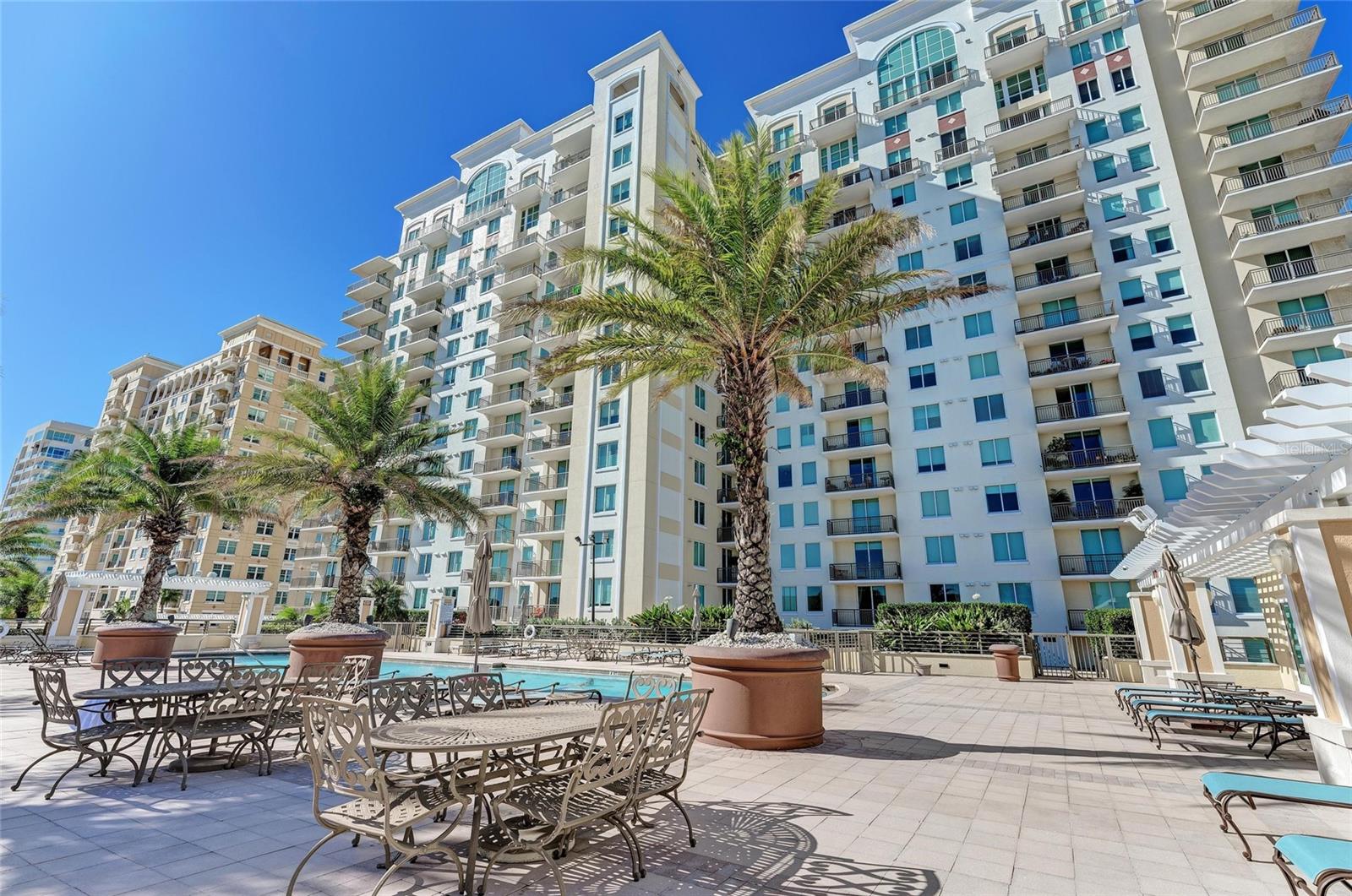 Image 3 of 61 For 800 N Tamiami Trl  1010