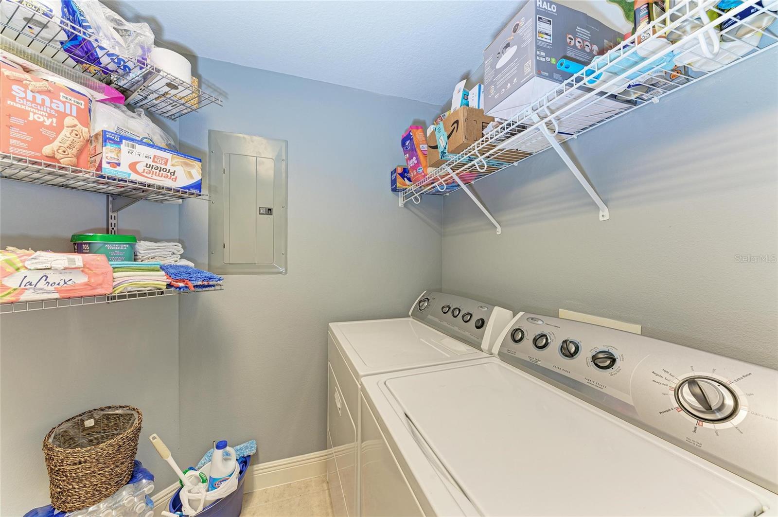 Image 38 of 61 For 800 N Tamiami Trl  1010