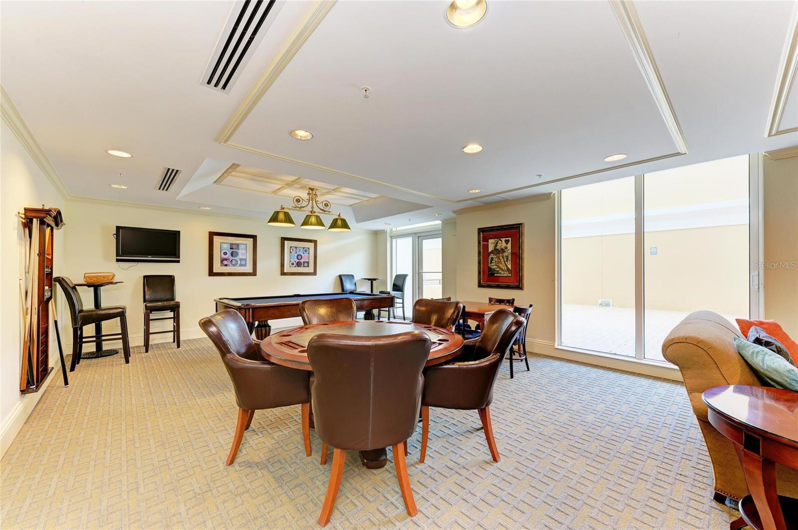 Image 46 of 61 For 800 N Tamiami Trl  1010