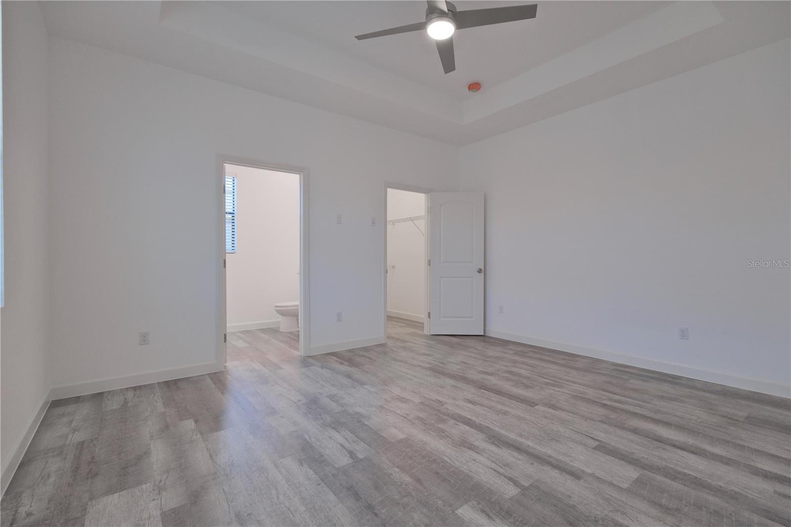 Image 13 of 40 For 7443 Cape Girardeau Street