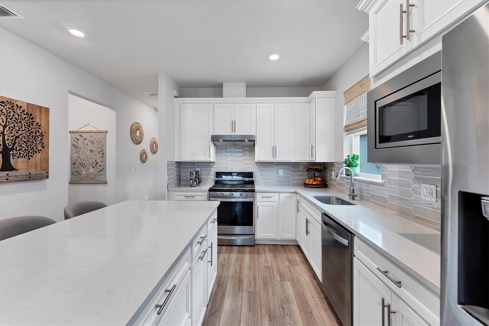 Image 10 of 73 For 8617 Backshore Lane