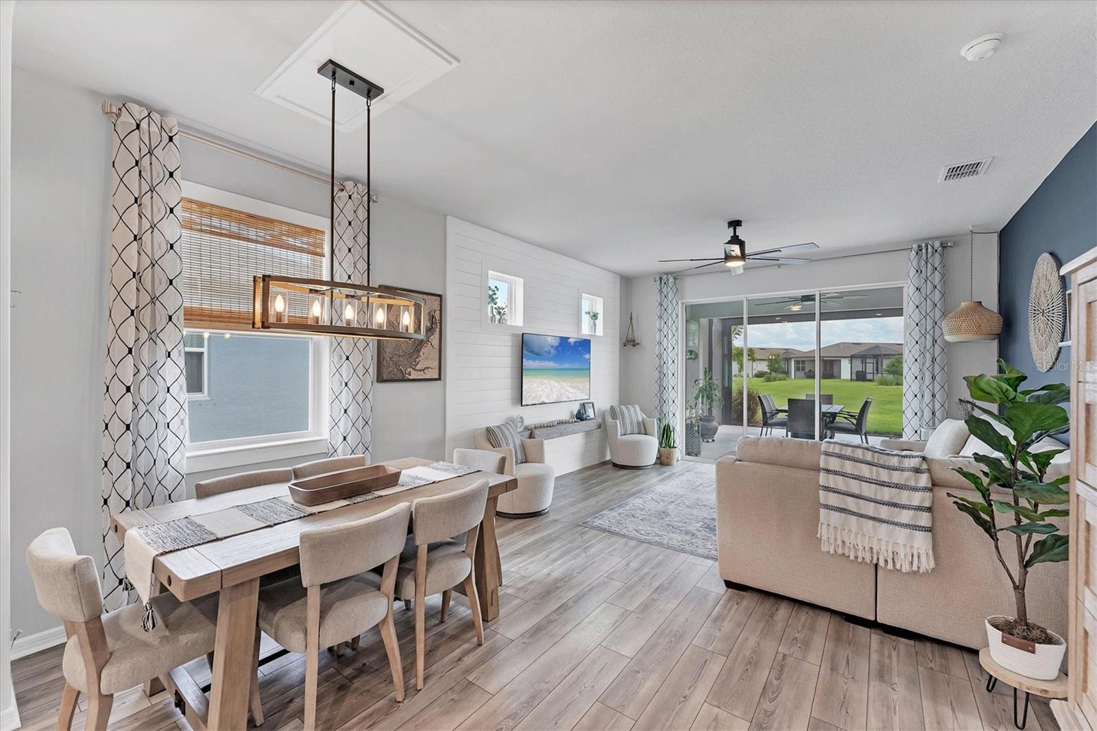 Image 16 of 73 For 8617 Backshore Lane
