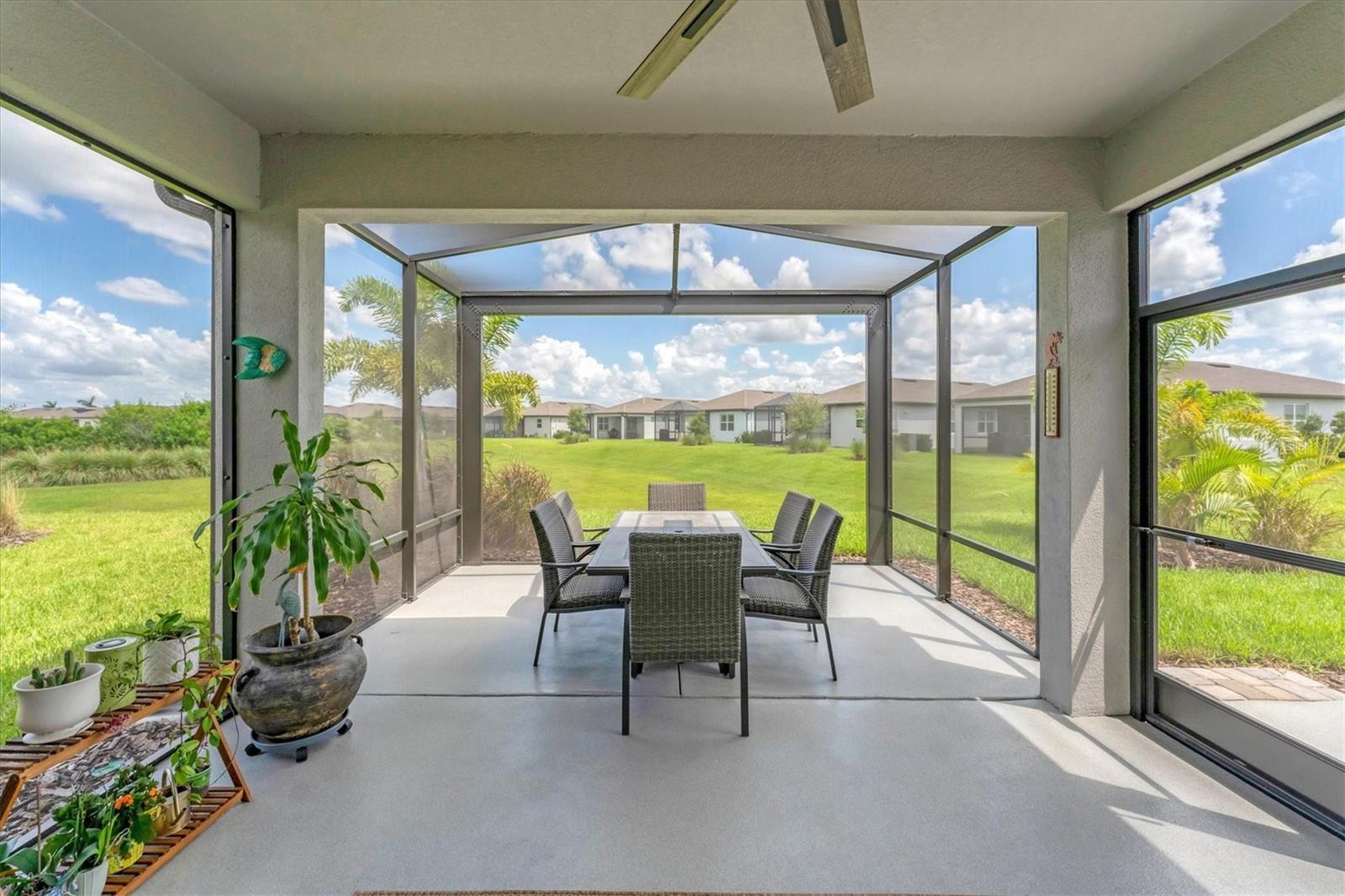 Image 28 of 73 For 8617 Backshore Lane