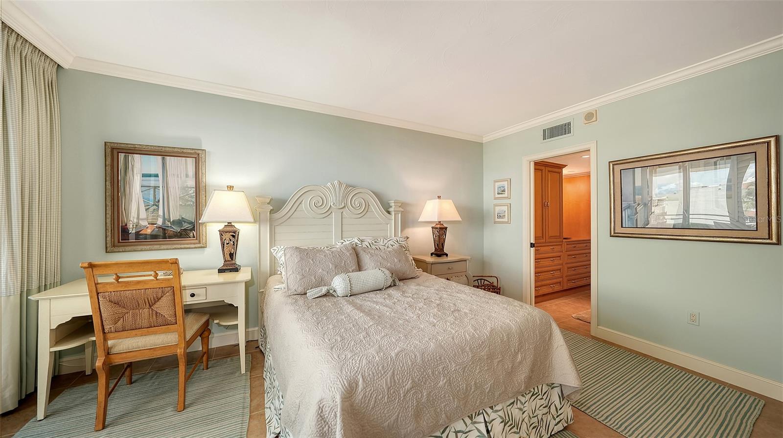 Image 36 of 86 For 1445 Gulf Of Mexico Drive 404