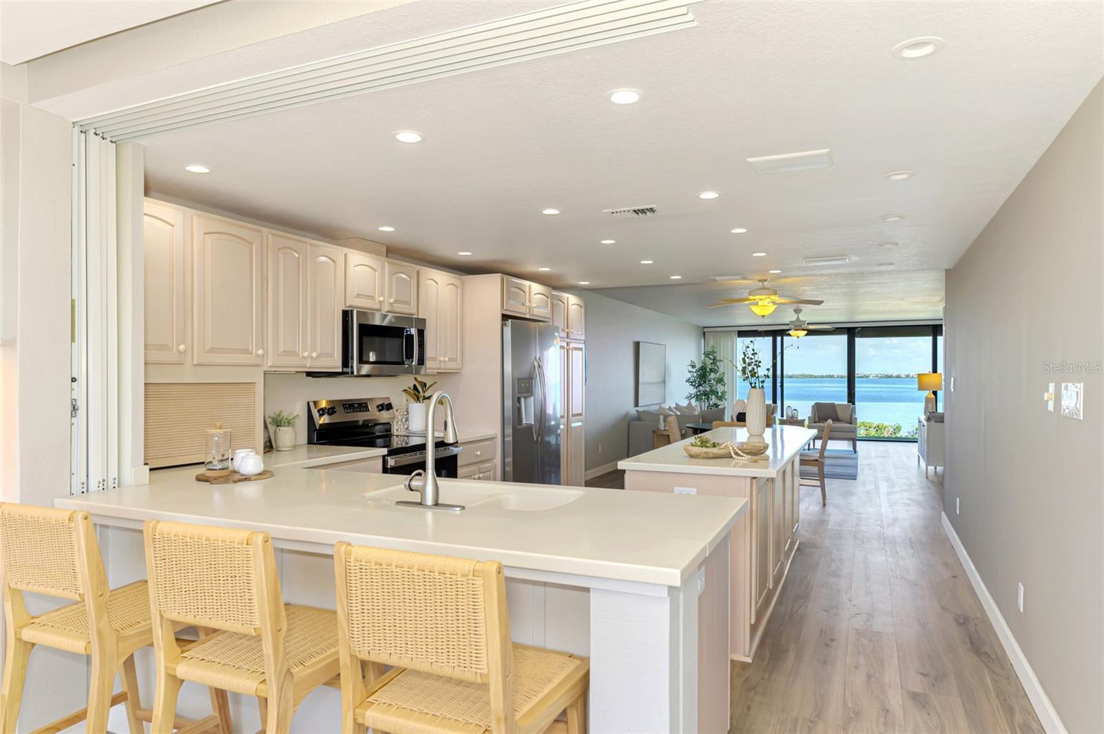 Image 16 of 94 For 6500 Flotilla Drive 102