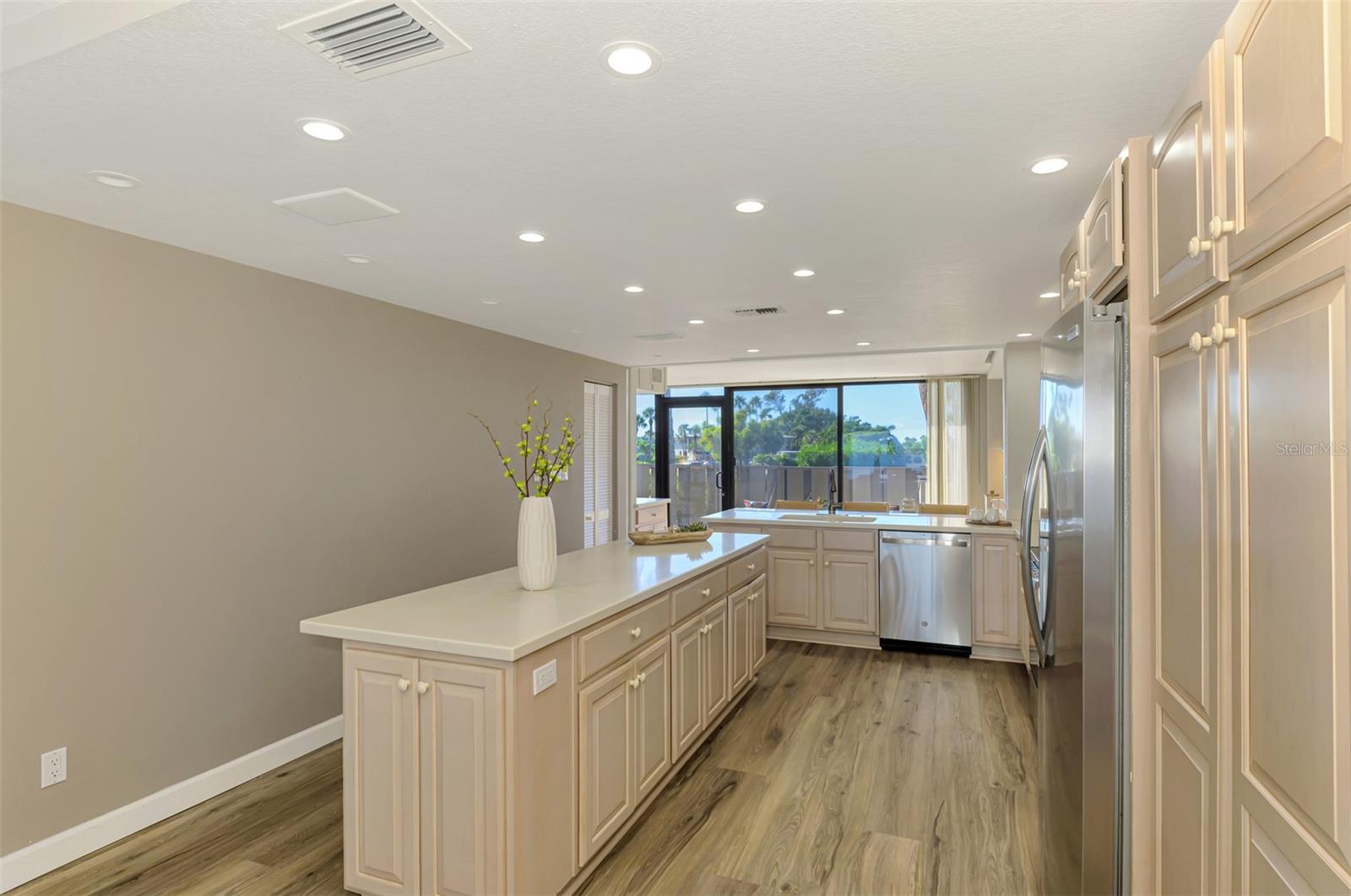 Image 33 of 94 For 6500 Flotilla Drive 102