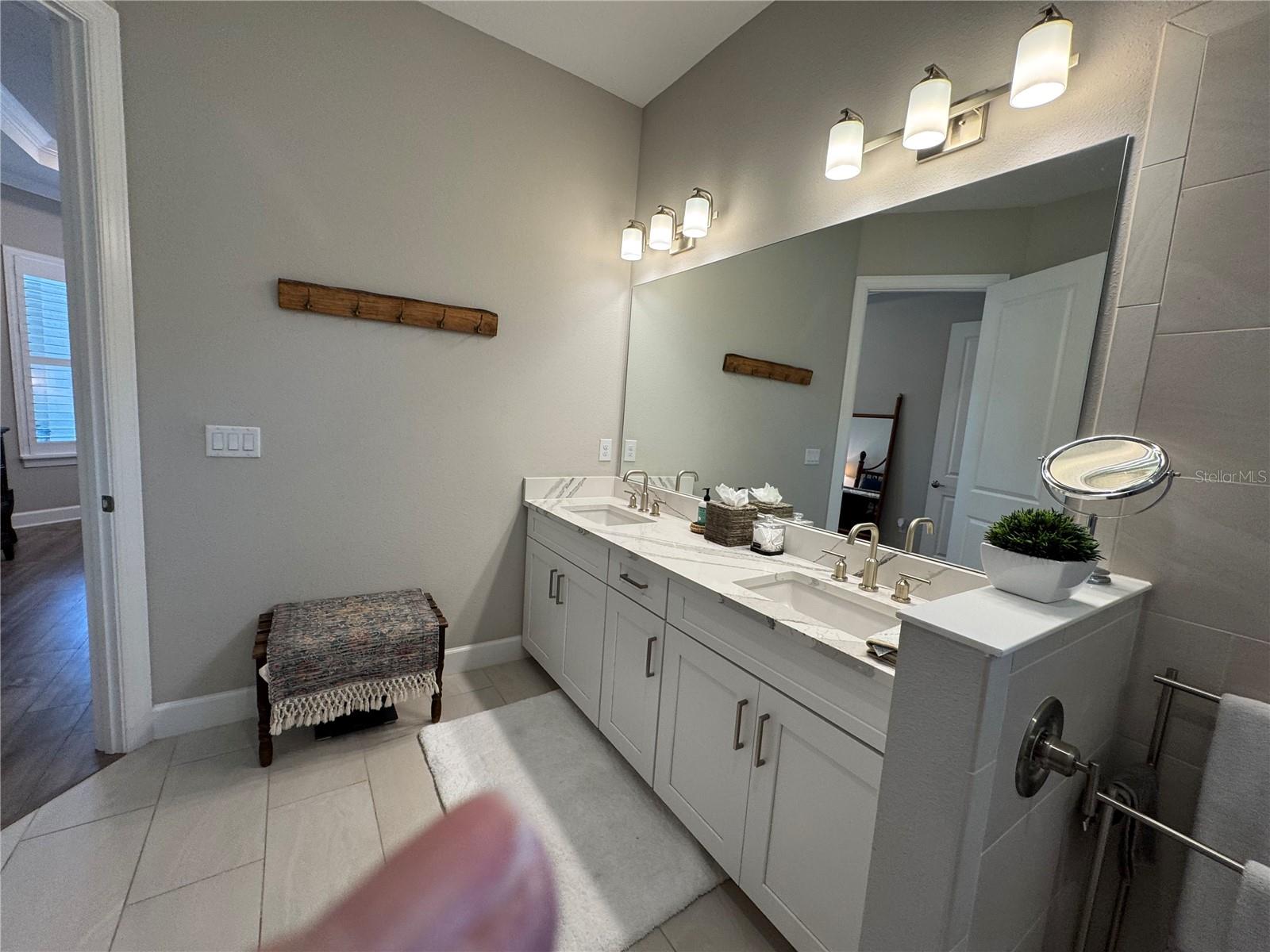 Image 18 of 100 For 16109 Umbria Place