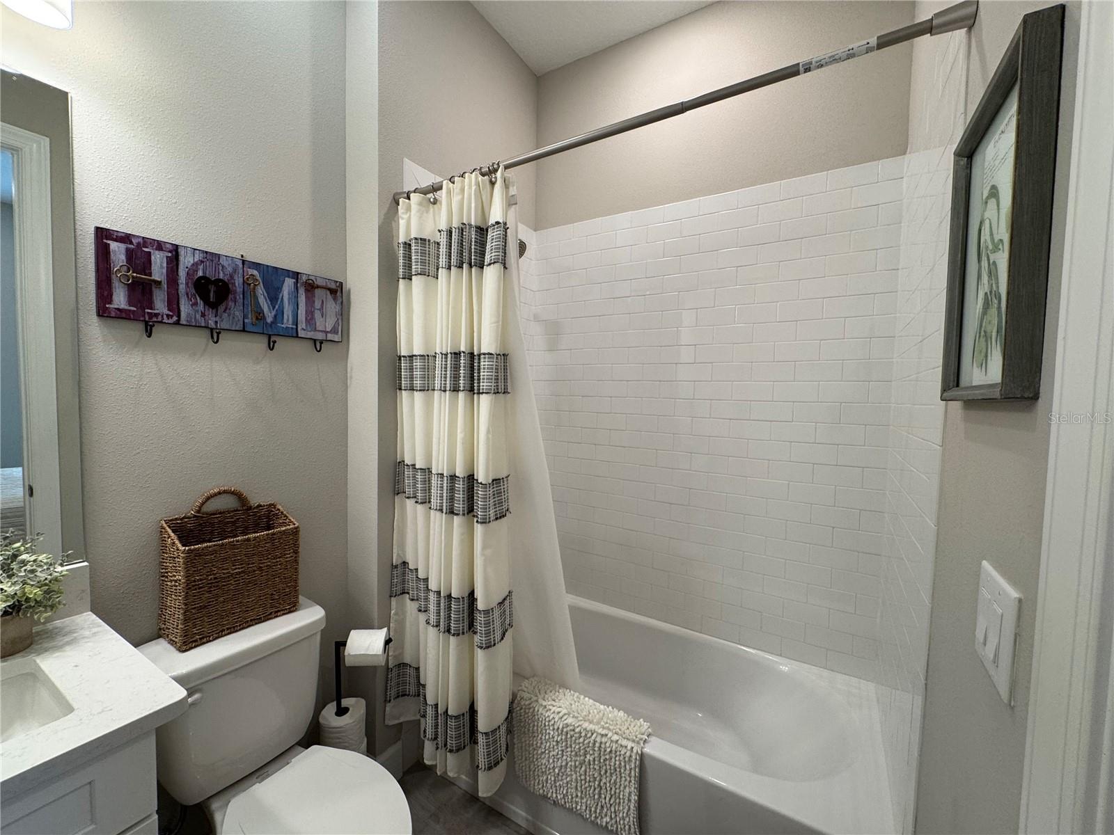 Image 39 of 100 For 16109 Umbria Place