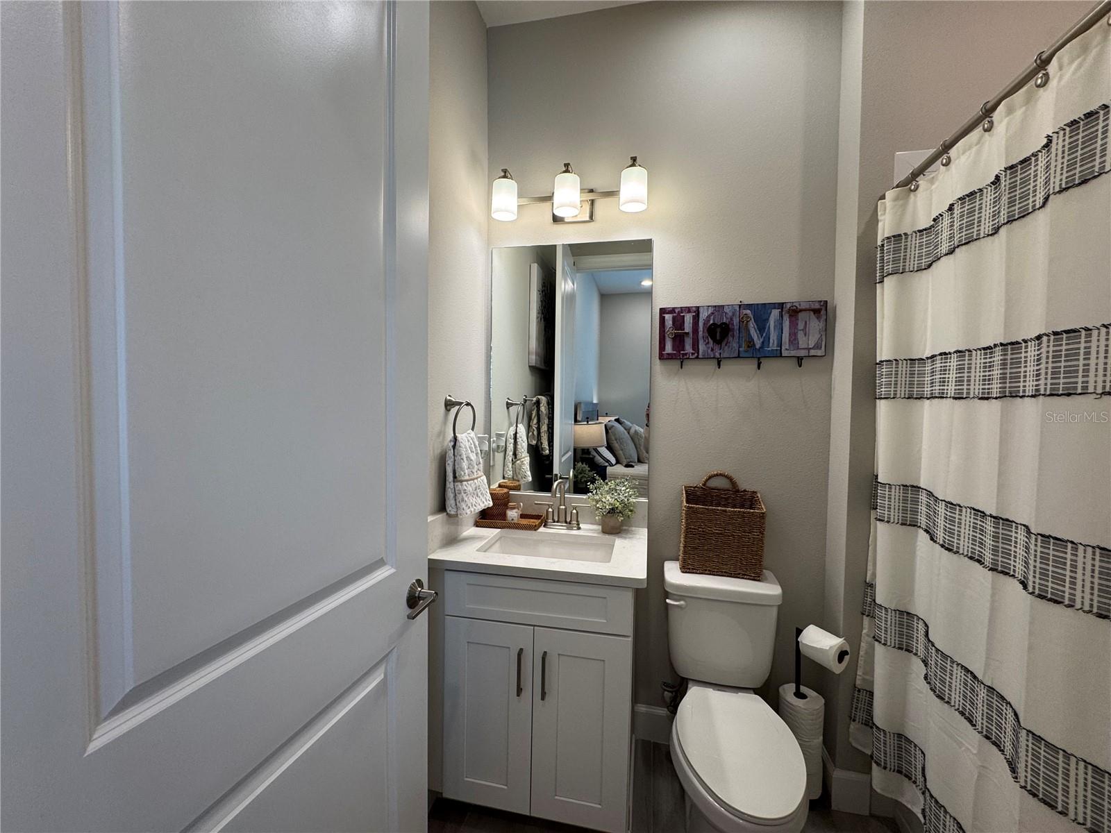 Image 40 of 100 For 16109 Umbria Place
