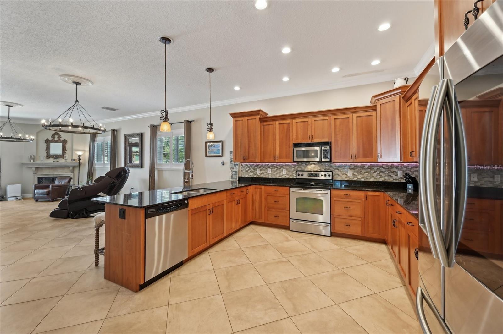 Image 6 of 15 For 2221 Bahia Vista Street