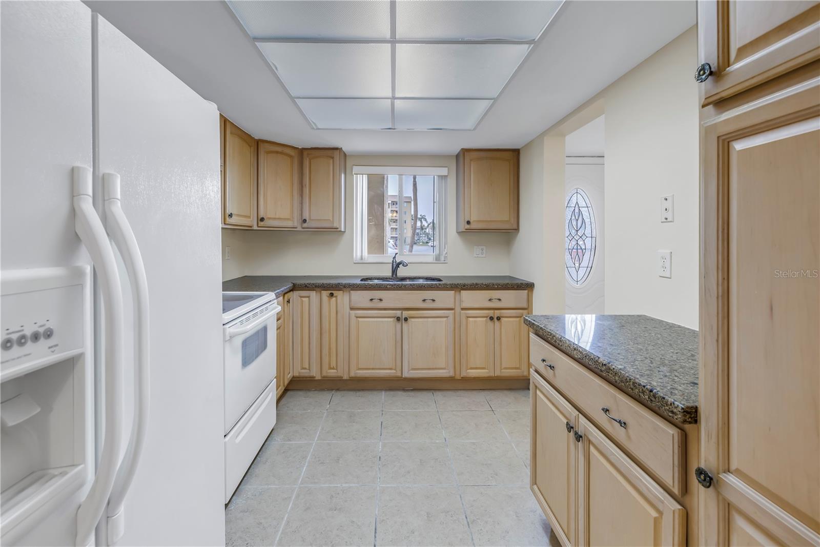 Image 11 of 40 For 3500 Lake Bayshore Drive K101