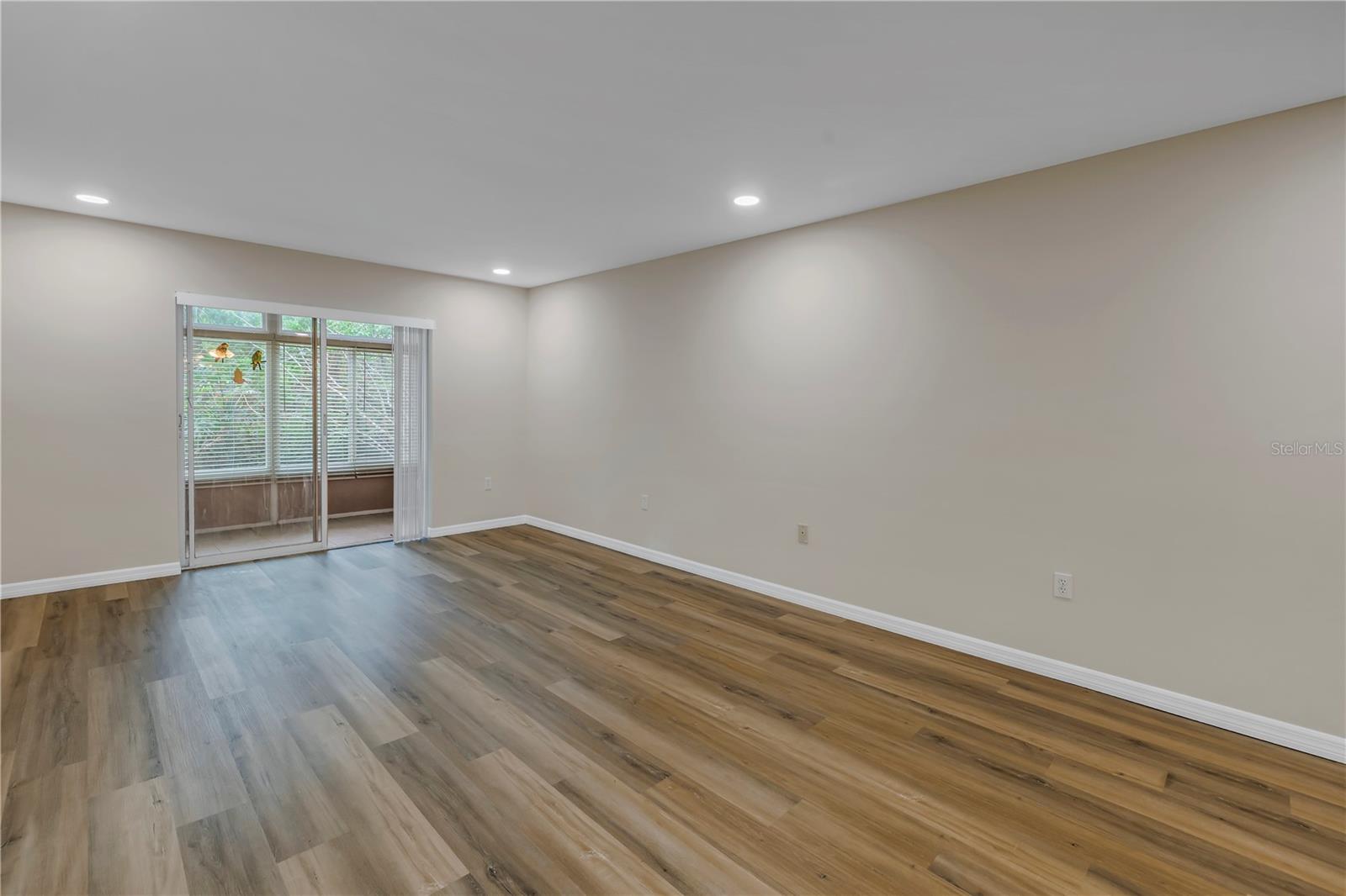 Image 15 of 40 For 3500 Lake Bayshore Drive K101
