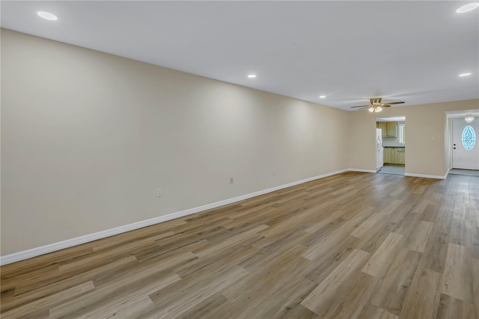 Image 19 of 40 For 3500 Lake Bayshore Drive K101