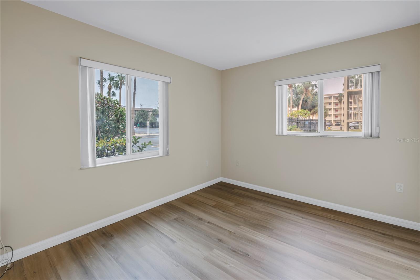 Image 29 of 40 For 3500 Lake Bayshore Drive K101