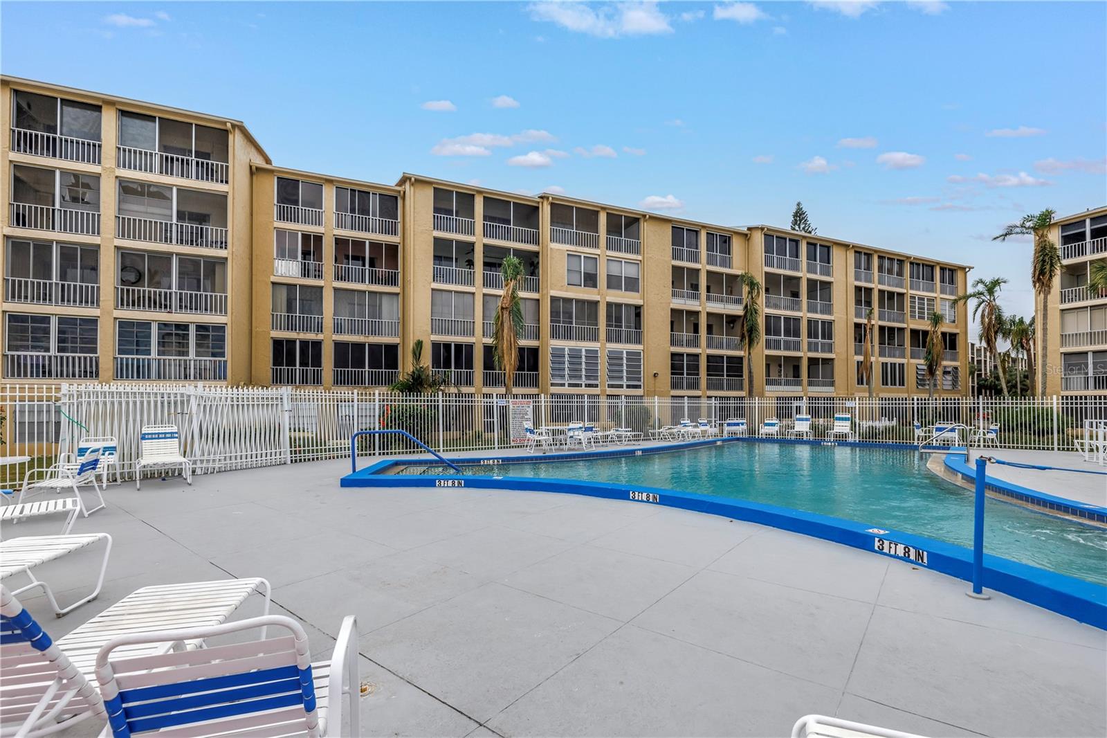 Image 33 of 40 For 3500 Lake Bayshore Drive K101