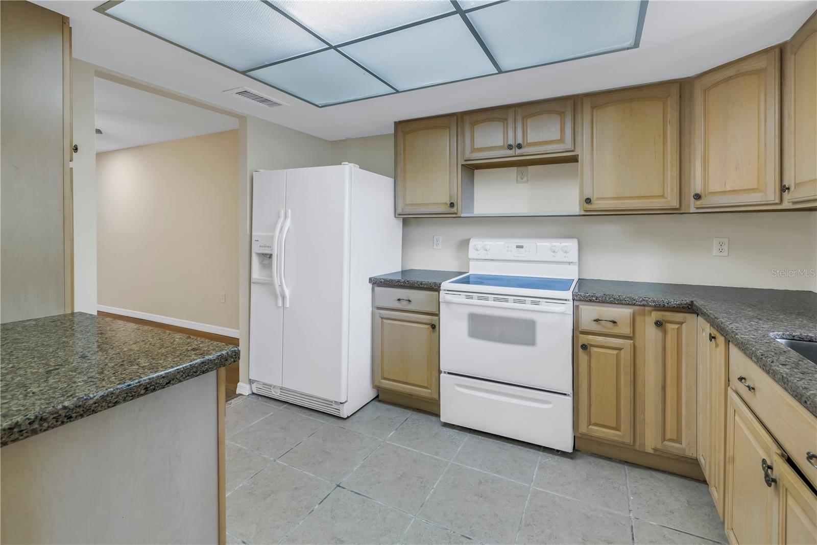 Image 7 of 40 For 3500 Lake Bayshore Drive K101