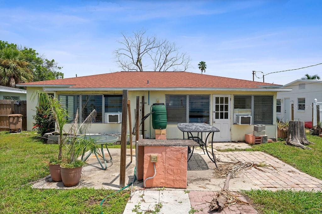 Image 24 of 50 For 14050 Miramar Avenue