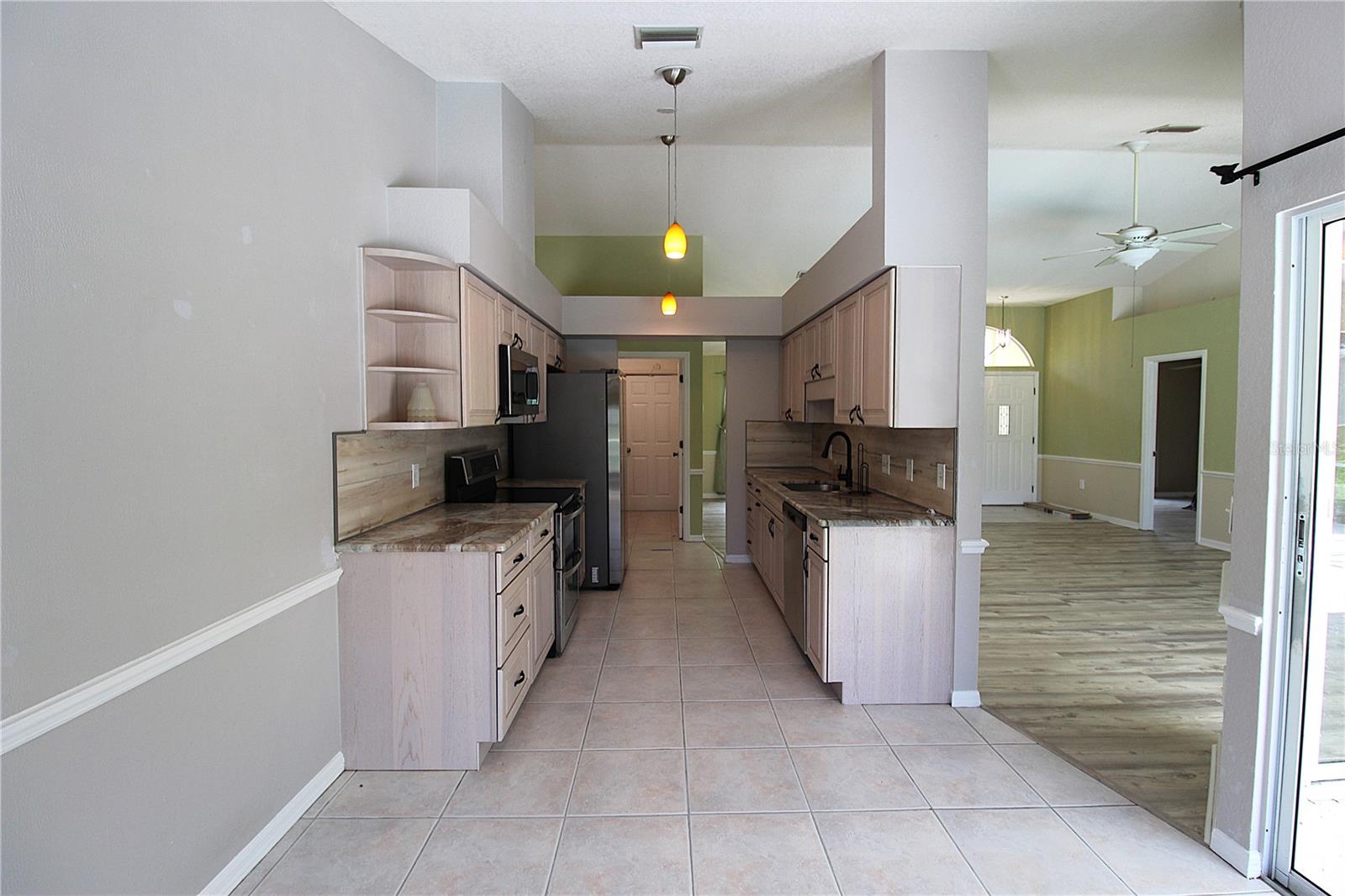 Image 2 of 25 For 9421 Fruitland Avenue