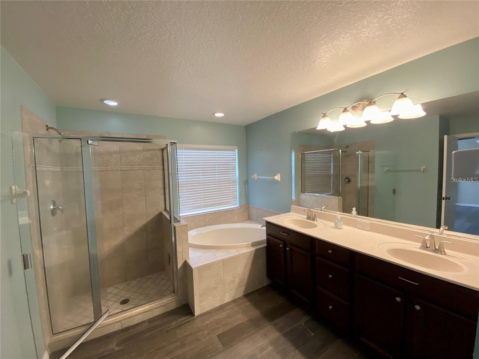 Image 18 of 39 For 6105 42nd Street Circle E