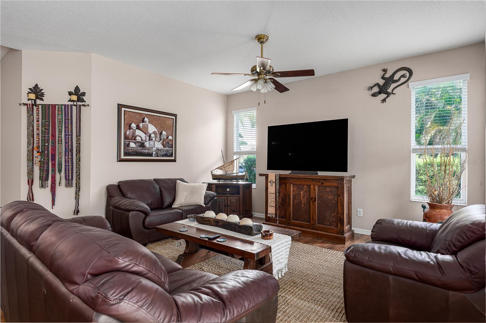 Image 5 of 57 For 144 41st Circle E