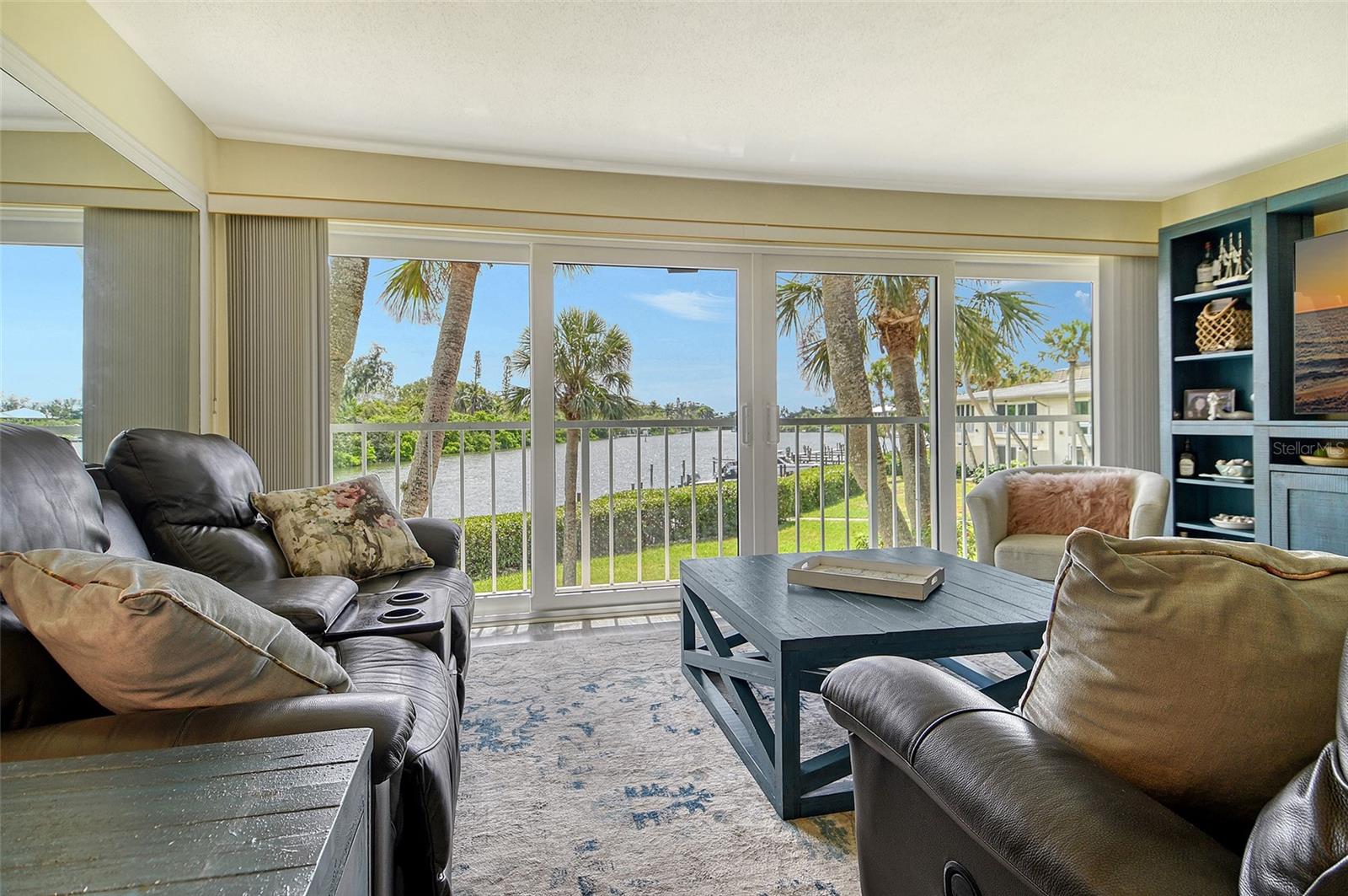 Image 4 of 60 For 6800 Gulf Of Mexico Drive  203