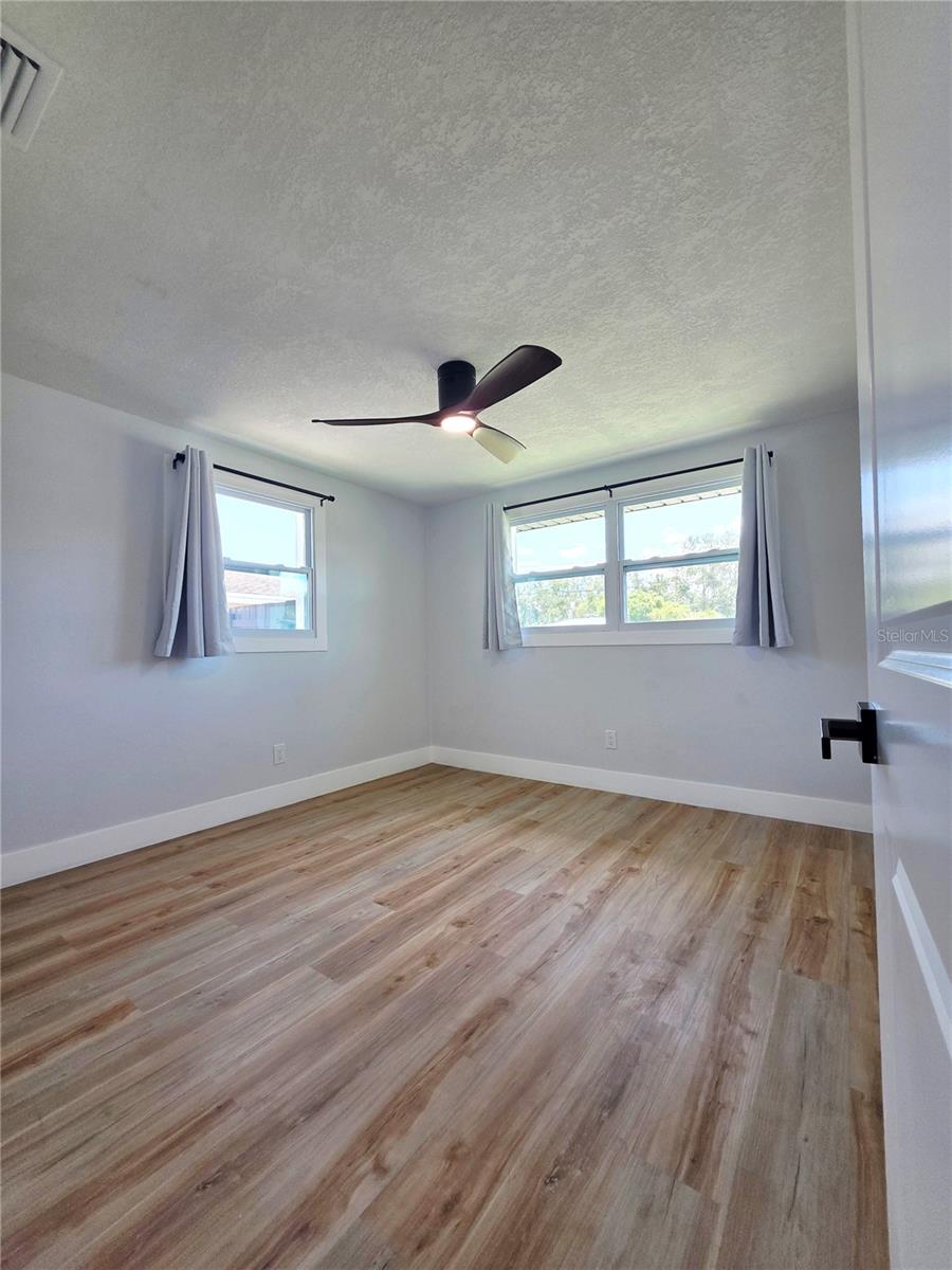 Image 31 of 47 For 6017 Clifton Street