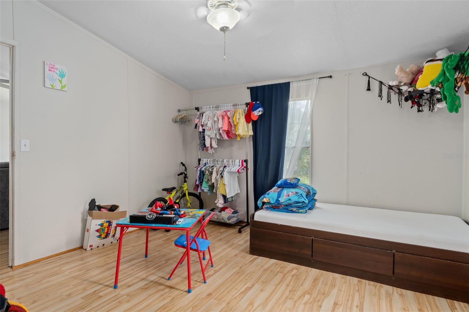 Image 19 of 27 For 4350 Songbird Drive