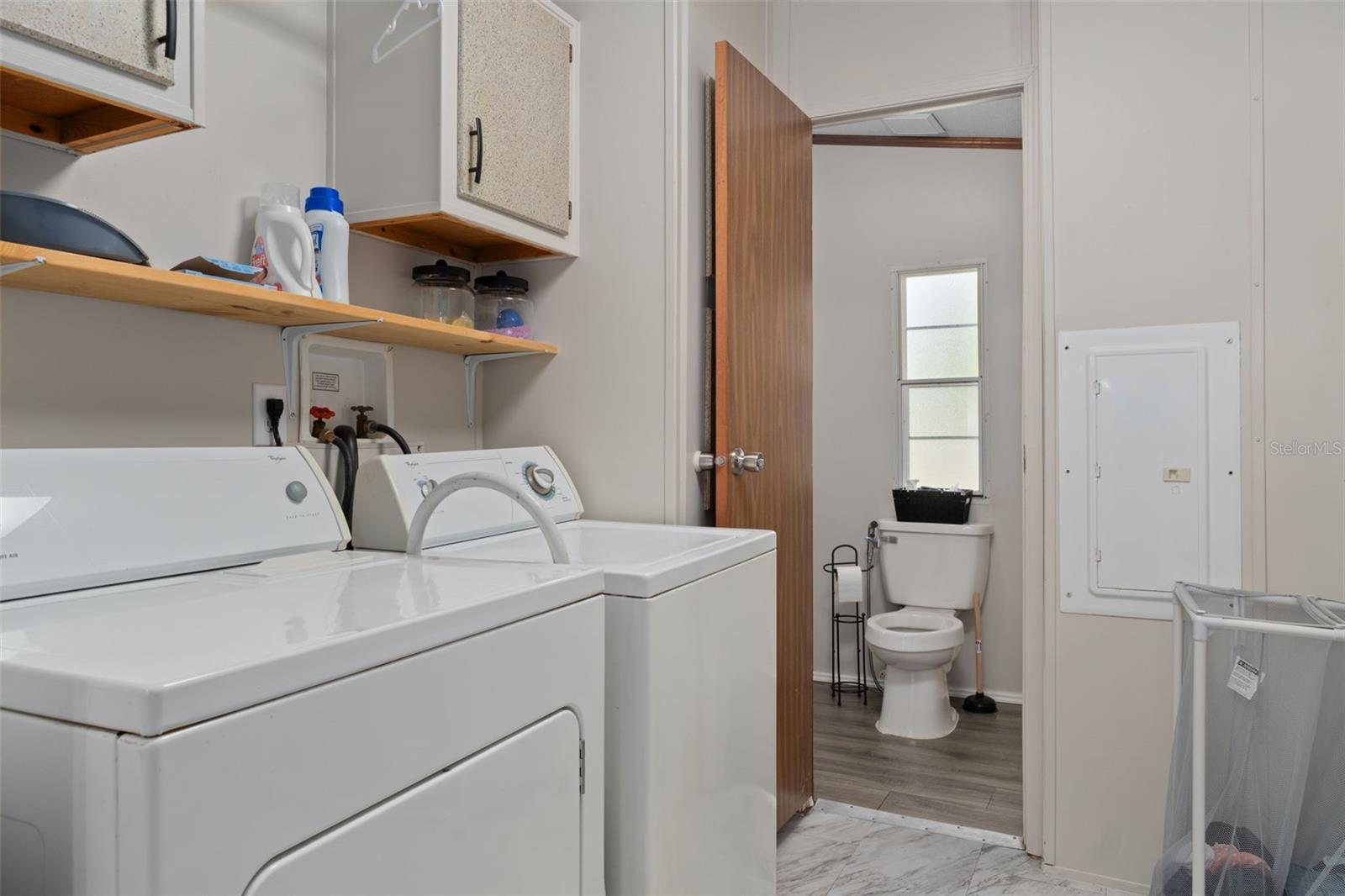 Image 21 of 27 For 4350 Songbird Drive