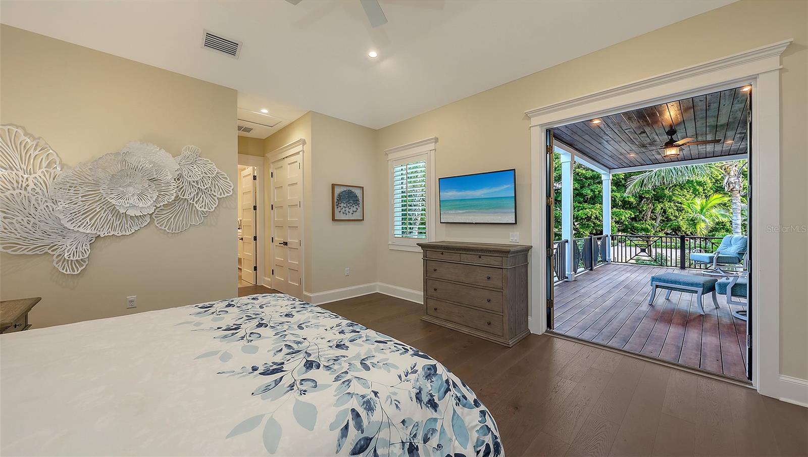 Image 30 of 74 For 5005 Gulf Of Mexico Drive 5