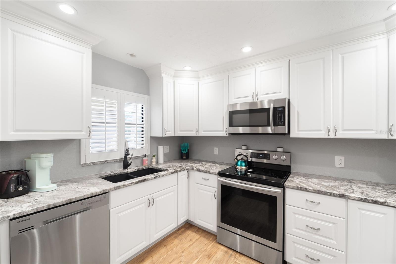 Image 4 of 24 For 7291 Cloister Drive 222