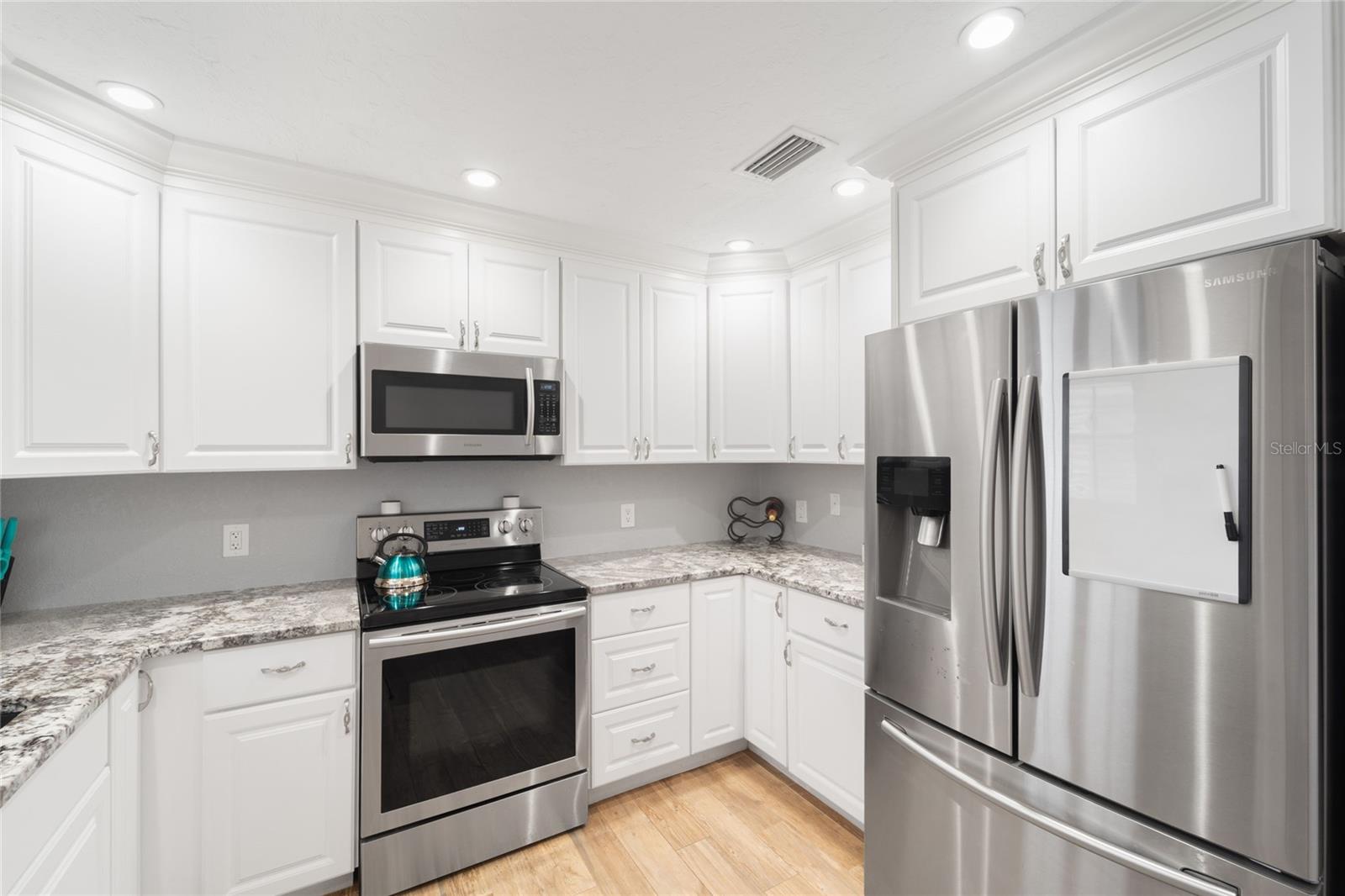 Image 5 of 24 For 7291 Cloister Drive 222