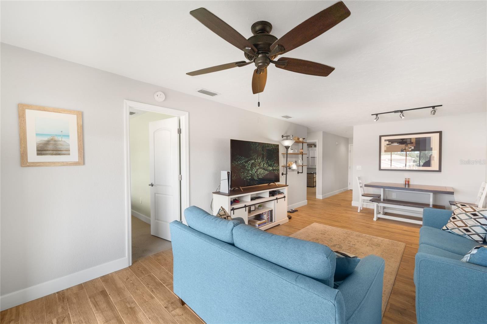 Image 8 of 24 For 7291 Cloister Drive 222