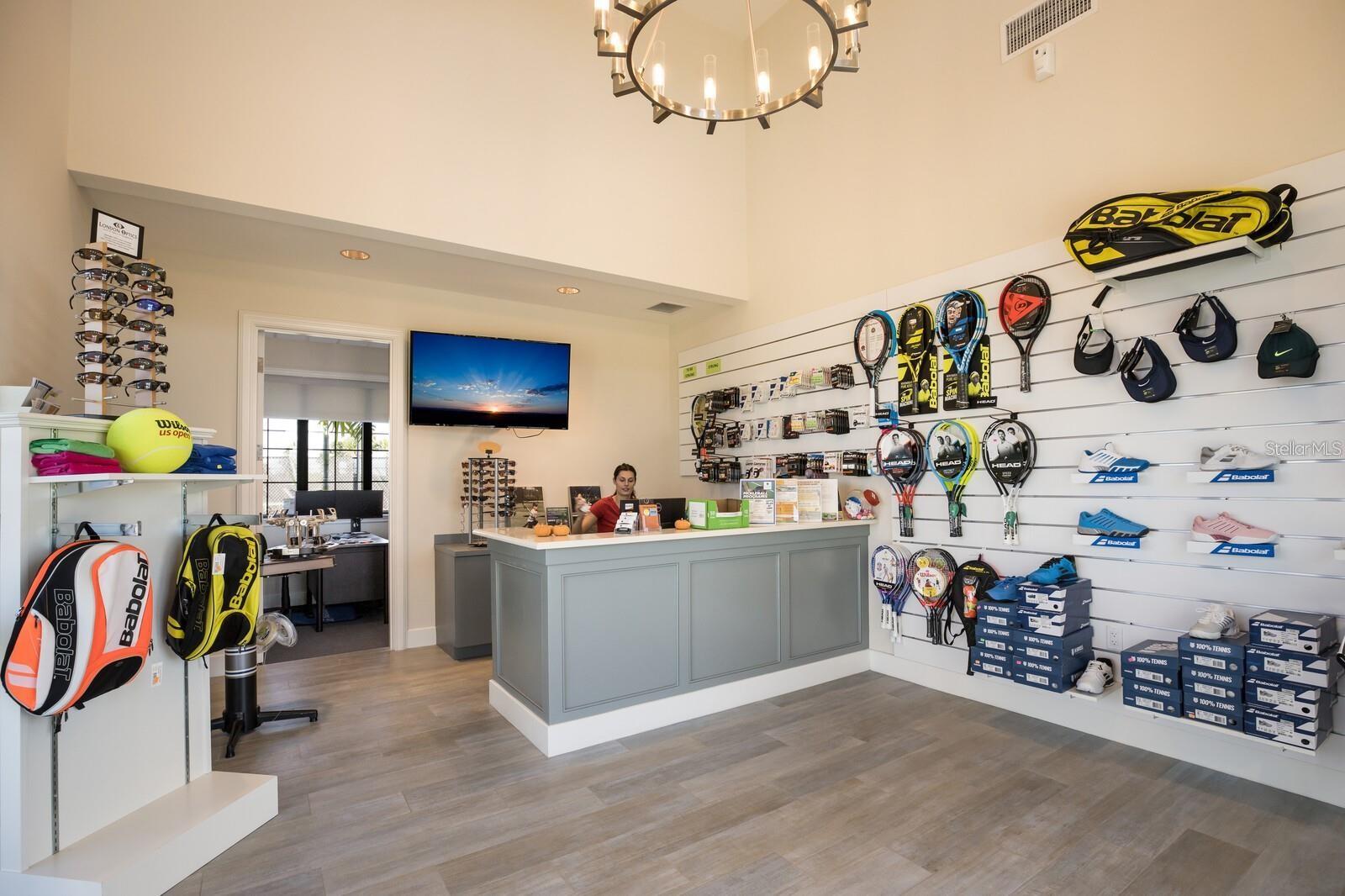 Image 37 of 57 For 16904 Vardon Terrace 304