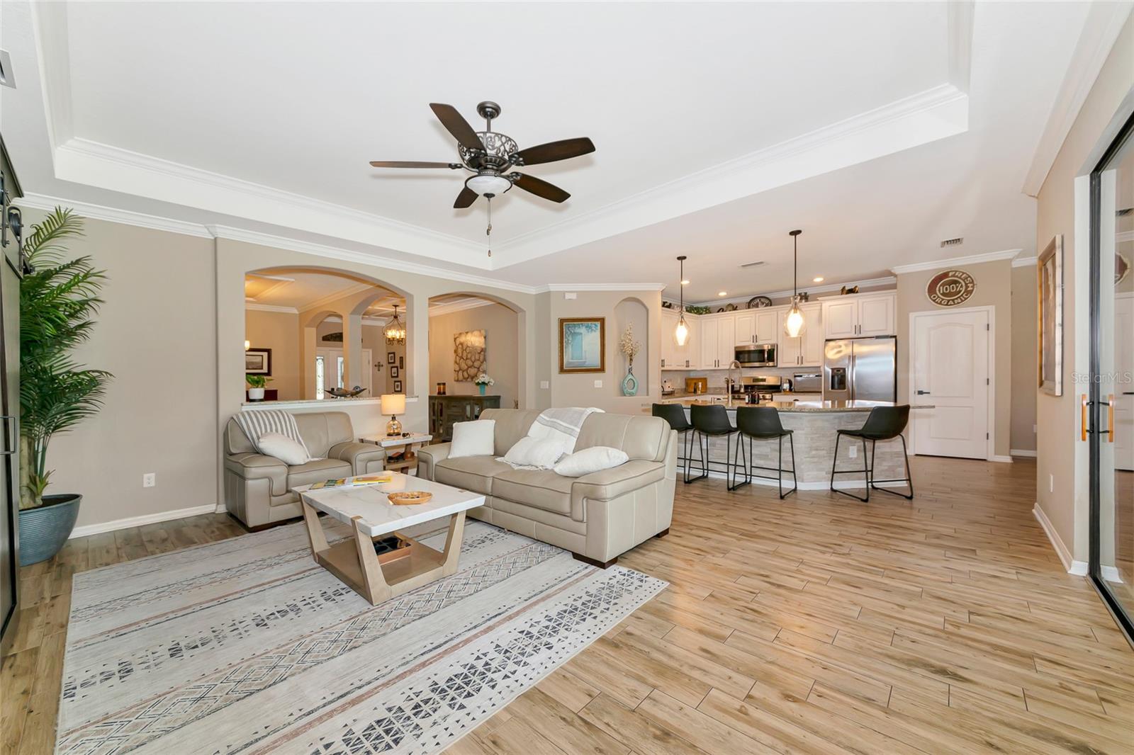 Image 15 of 82 For 2938 Desert Plain Cove