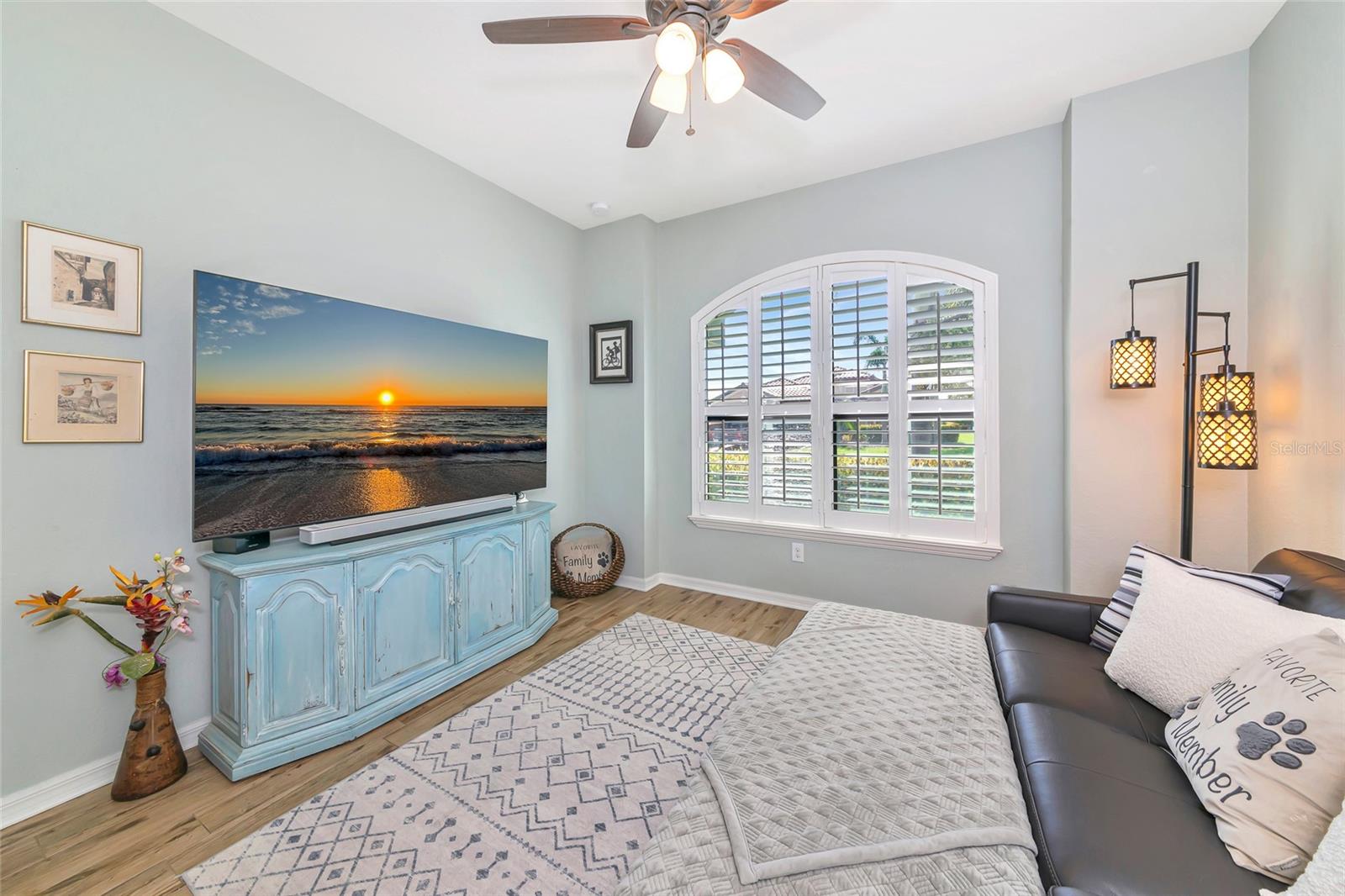 Image 36 of 82 For 2938 Desert Plain Cove
