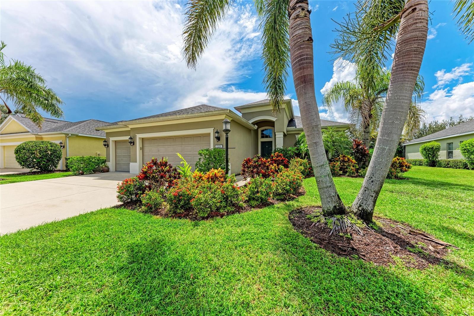 Details for 12051 Forest Park Circle, BRADENTON, FL 34211
