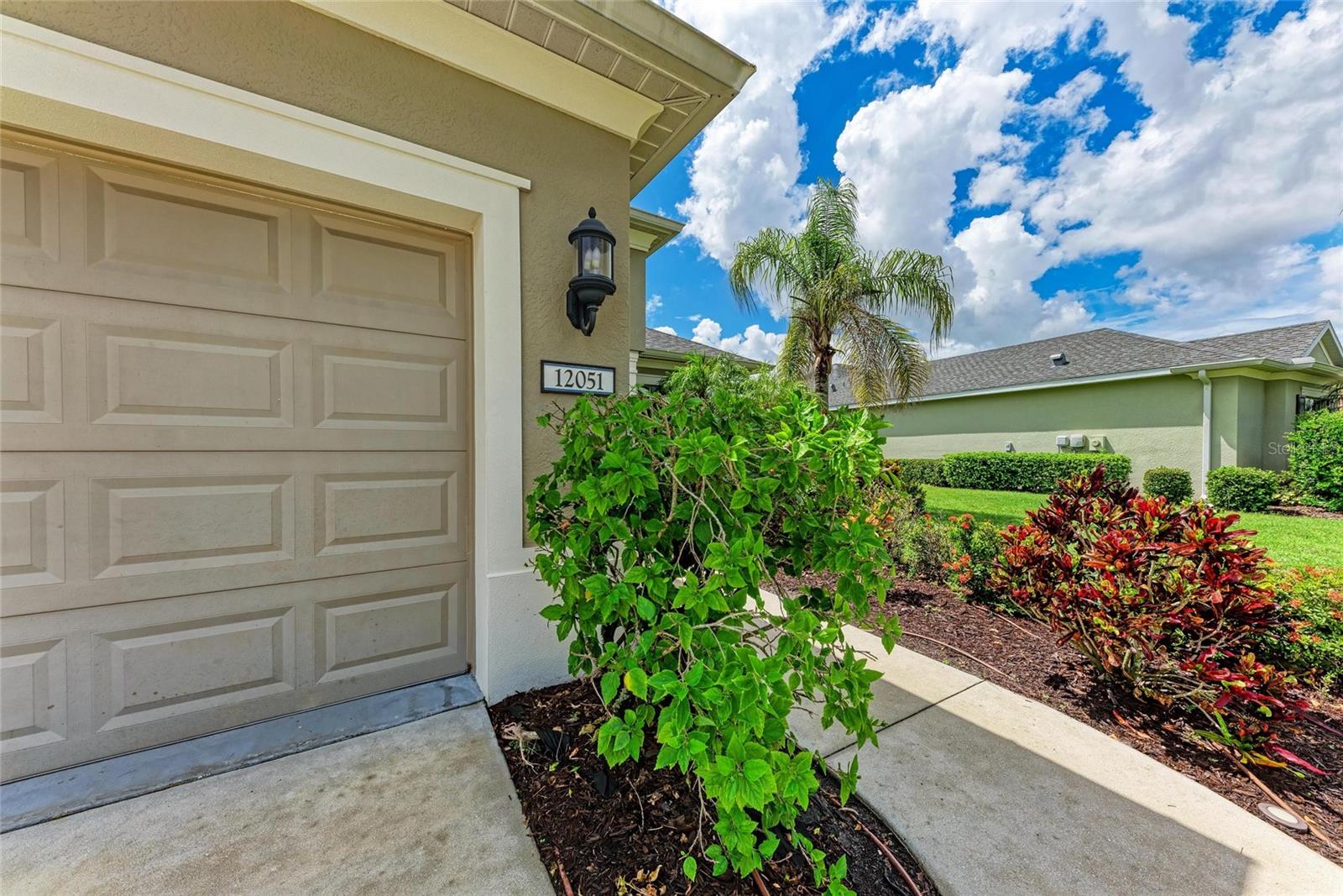 Image 4 of 56 For 12051 Forest Park Circle