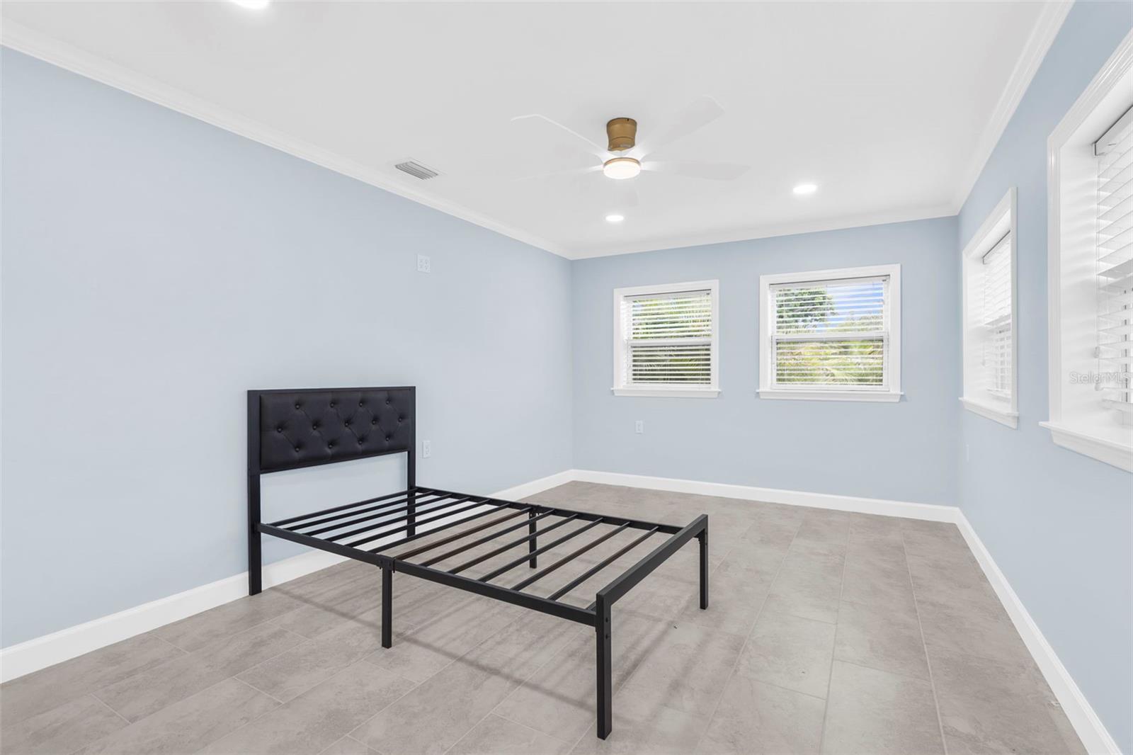 Image 15 of 39 For 1923 45th Street Court E